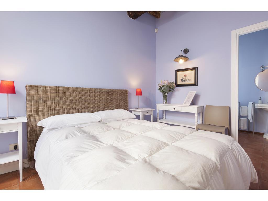 Apartment Via Farina Rom